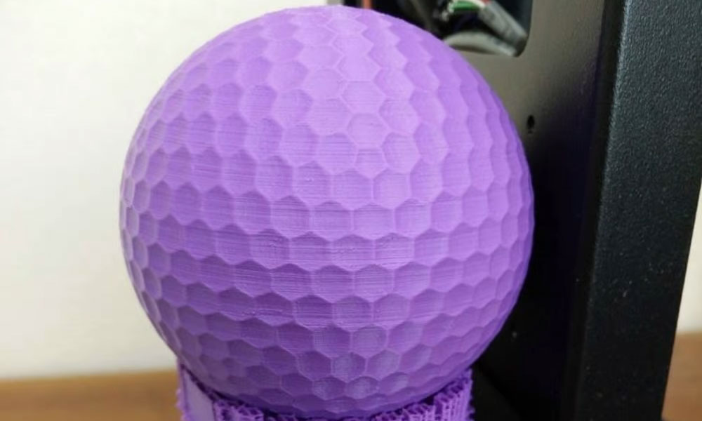 3bowdi.com -A (huge) 3D printed golf ball